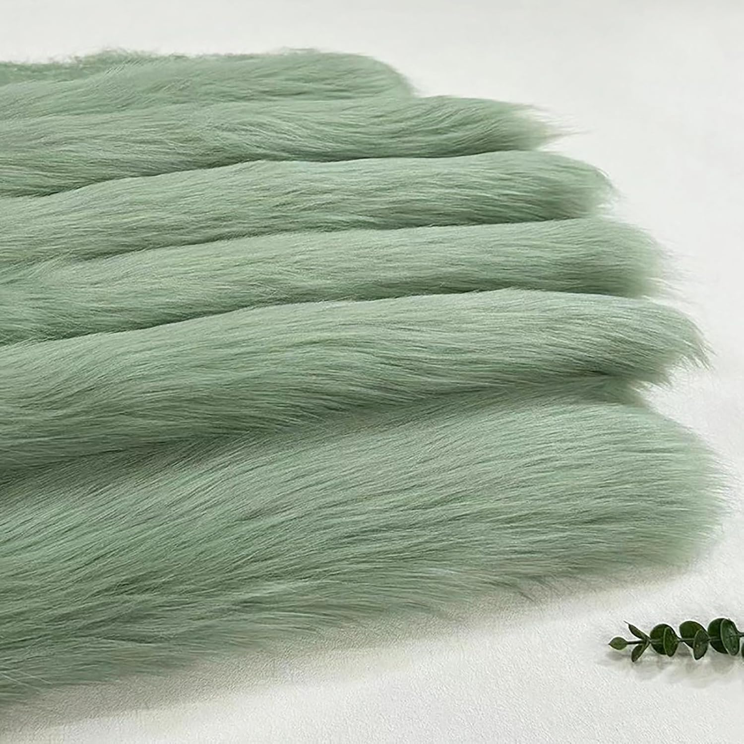Pre-Cut Luxury Faux Fox Fur Fabric Long Pile 5cm 20cm*50cm Shaggy Craft Fur Material for Valentine Ornaments Fursuit Cosplay Costume(18 Light Green)