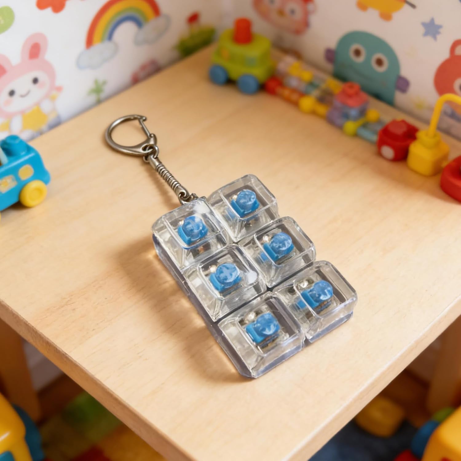 Keyboard Fidget Toy, Multi-Scenario Utility Tool, 5.8x8x2.8cm, Clicker Fidget Keyboard, Portable Fidgeted Clicker, Easy to Use, for Kids Teens Home Office School Classroom