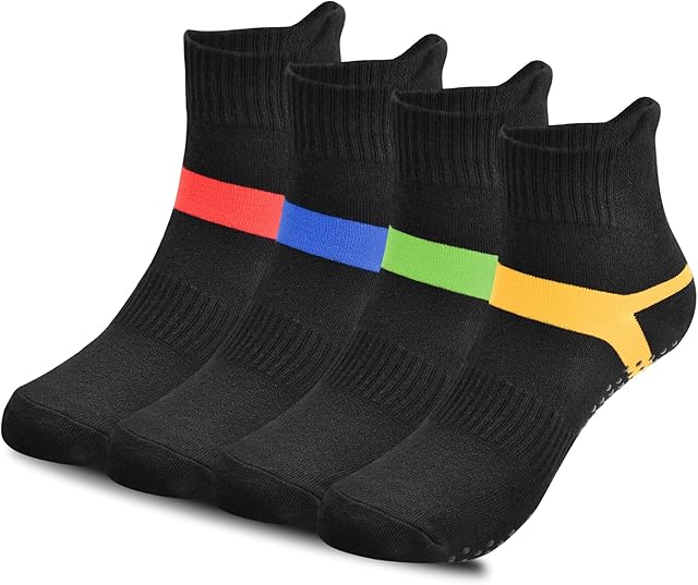 Fodlon 4 Pairs Black Yoga Socks with Grips for Women Men Size 4 - 9, Non Slip Hospital Socks Grippy Pilates Socks Anti Slip Sports Socks for Trampoline, Gymnastic, Boogie Bounce