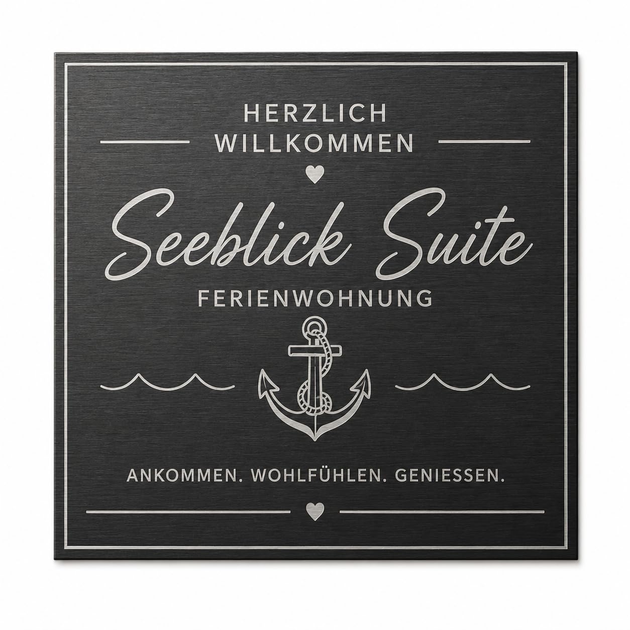 Personalisiertes Türschild für Ferienwohnung und Apartment – individuelles Willkommen-Schild mit Unterkunftsname – Holz oder Metalloptik – für Airbnb, Fewo und Gästehaus (Schwarz, 20x20)