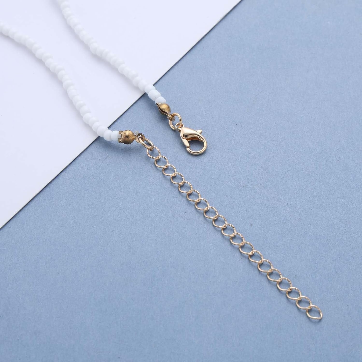 Andelaisi Boho Colorful Crystal Bead Necklace Choker White Seed Bead Strand Necklace Vintage Rice Beads Necklaces Rainbow Stone Choker Necklaces Jewelry for Women - Image 7