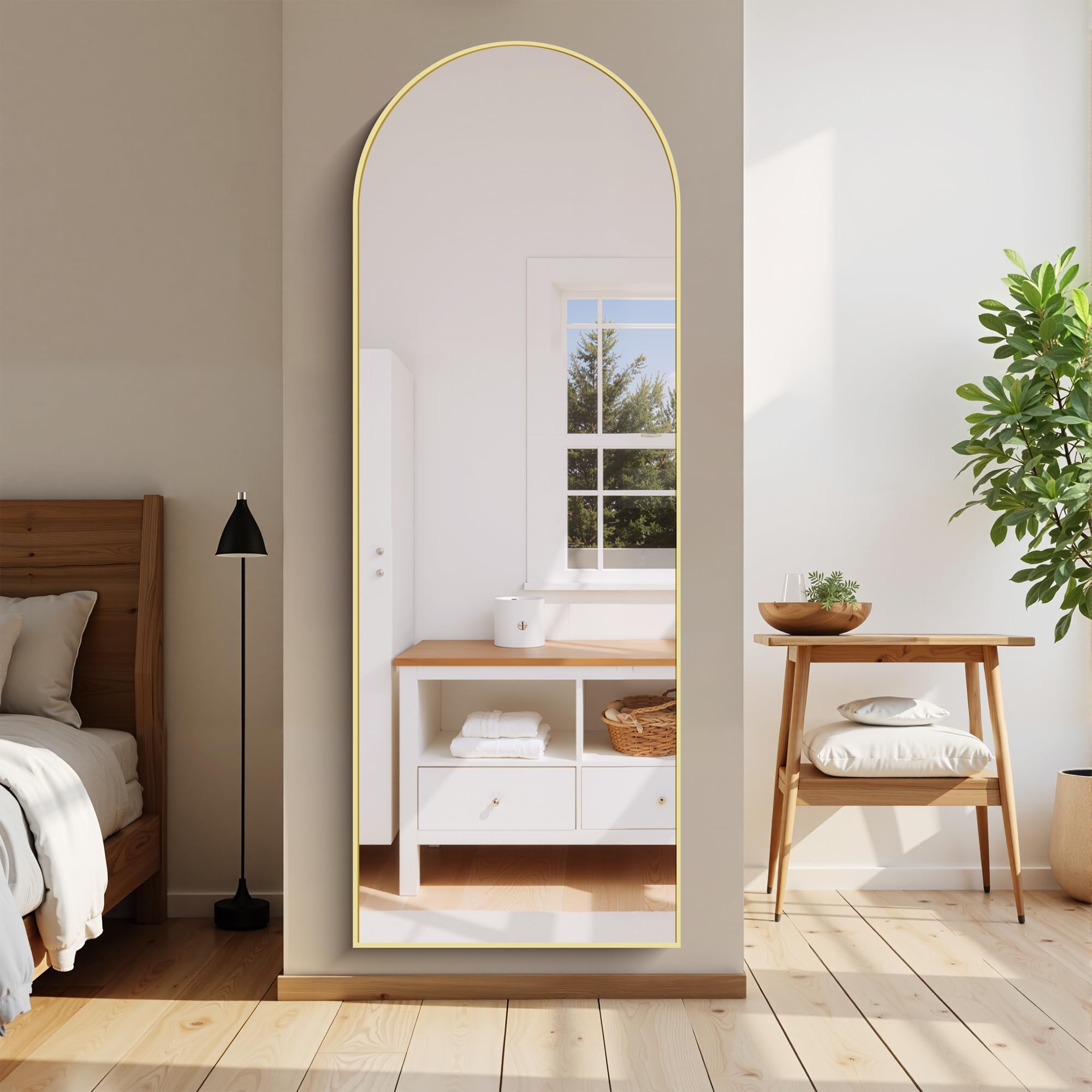 WOLIBEER Miroir sur Pied 179 x 65 cm, Grand Miroir Arqué en Pleine Longueur avec Cadre en Aluminium Doré, Miroir Mural sur Pied pour Salle de Bain, Chambre à Coucher, Entrée, Couloir, Vanité
