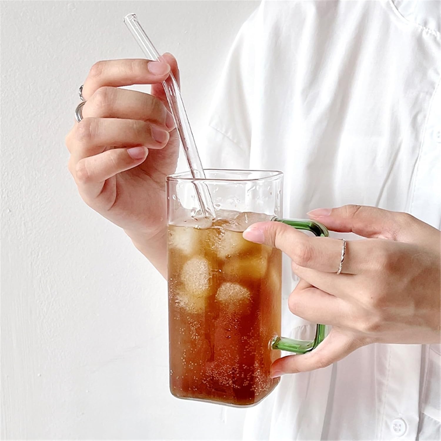 Glass Cups Square Drinking Glasses with Colorful Handle, 450ml Clear Borosilicate Glass Iced Tea Juice Cups with Straw Cocktail Glasses(Amber)