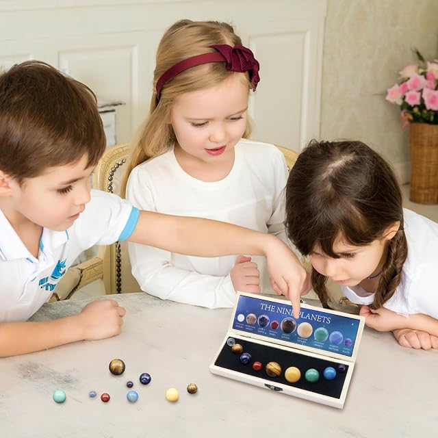 Foto 2 de 6 de 1 Juego de Sistema Solar para niños con 9 Planetas, Planetas realistas con Caja de Almacenamiento
