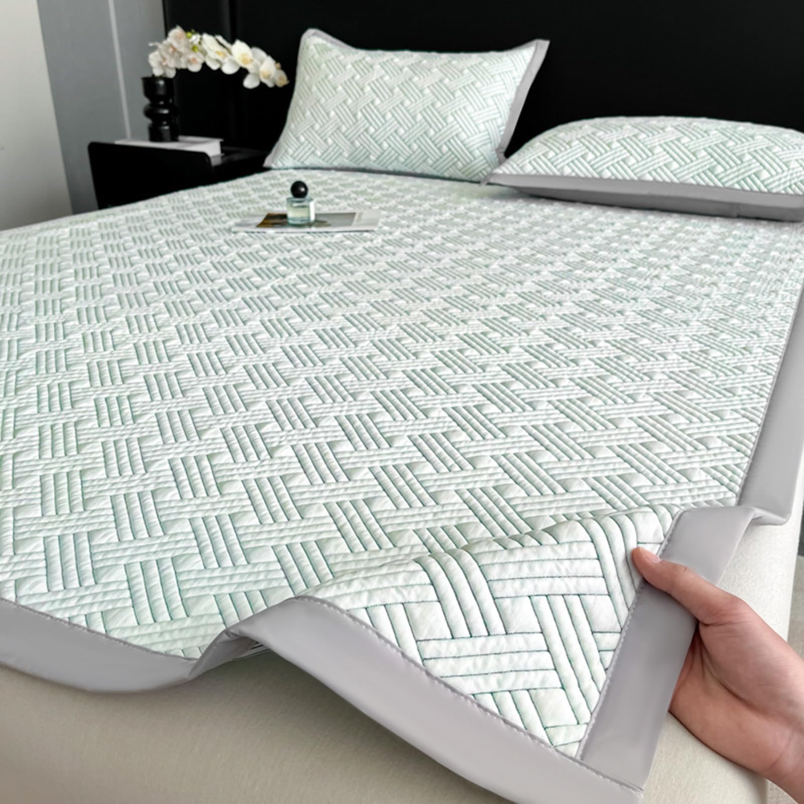 KXCVBNKLJ Ice Silk Mattress Topper ， Summer Sleep Mat Ice Silk Cooling Pad Multicolor Multiple Sizes(Green,200x220cm)