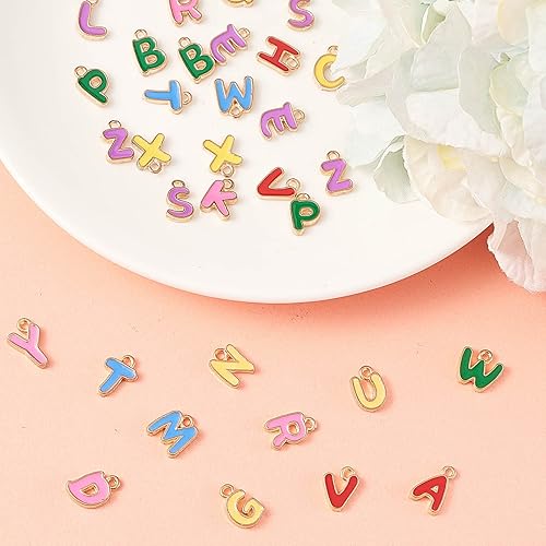 Miniatura 5 de LiQunSweet Juego de 52 dijes coloridos de letras A  Z esmaltados de color dorado, colgantes del alfabeto para aretes, collar, tobillera, pulsera,
