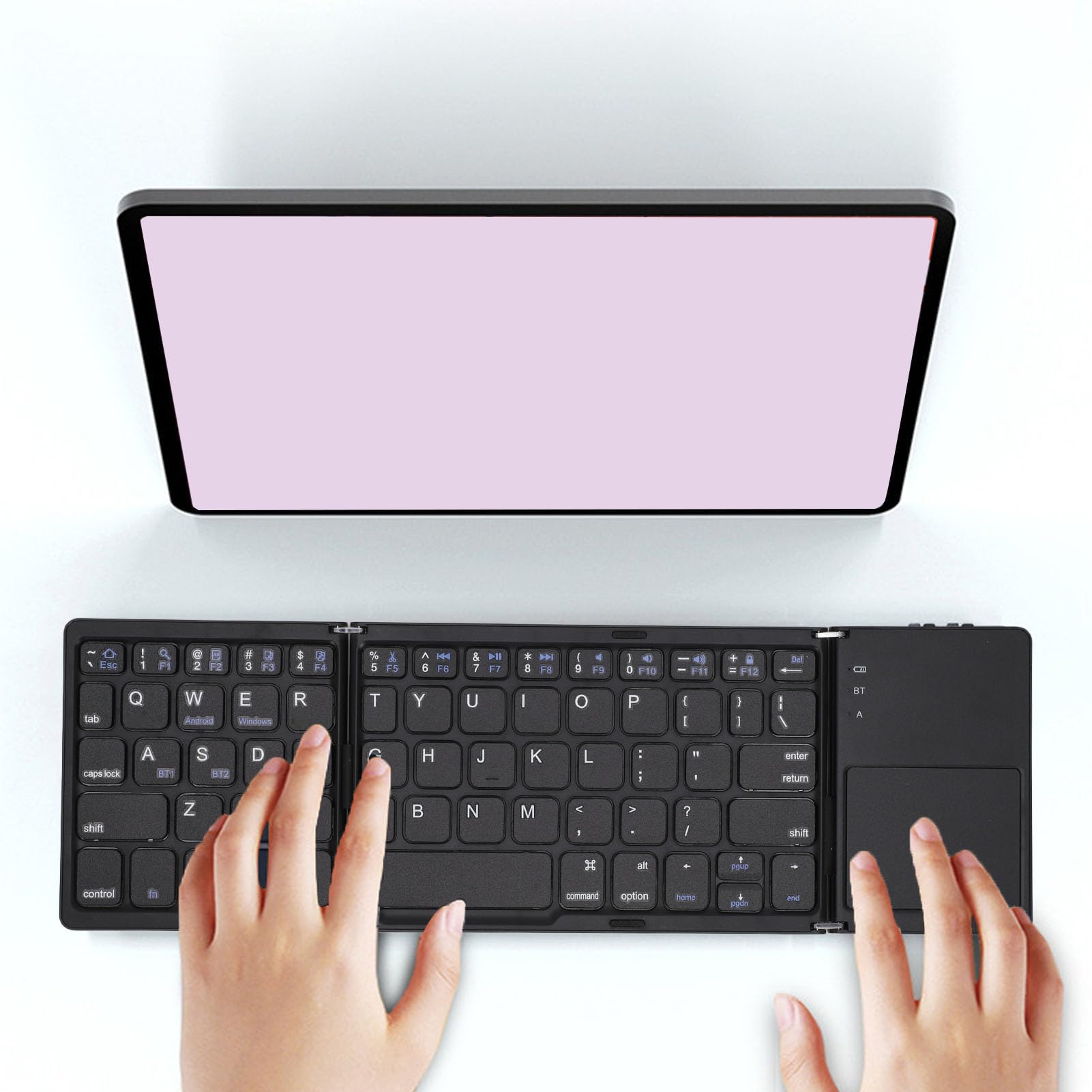 CCYLEZ Tastiera Pieghevole Bluetooth 5.1 con Connessione a 3 Dispositivi, Ampio Touchpad Multi-Touch e Controllo Gestuale per Smartphone, Tablet, Laptop e PC (BLACK)