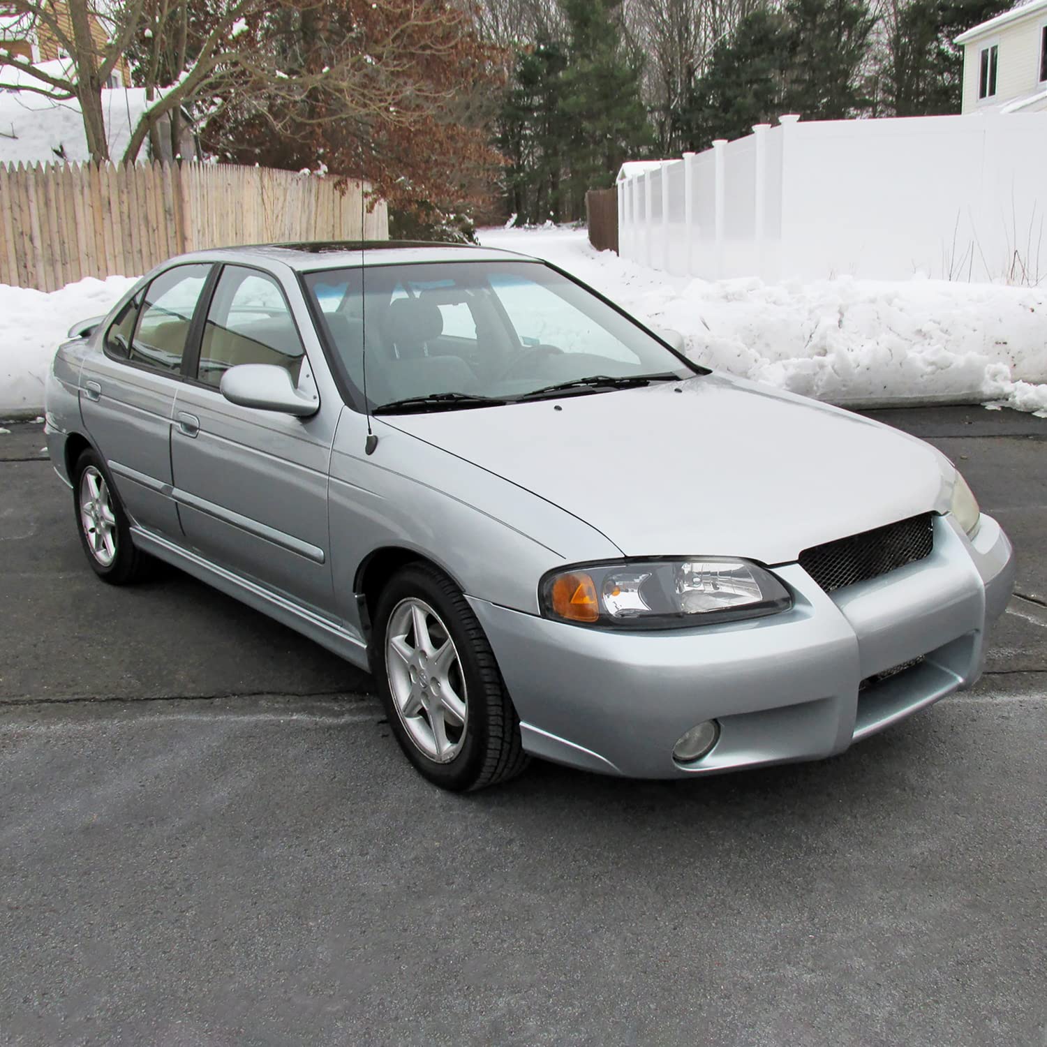 Spec-D Tuning Jdm Headlights Black Compatible with 2000-2003 Nissan Sentra L+R Pair Head Light Lamp Assembly