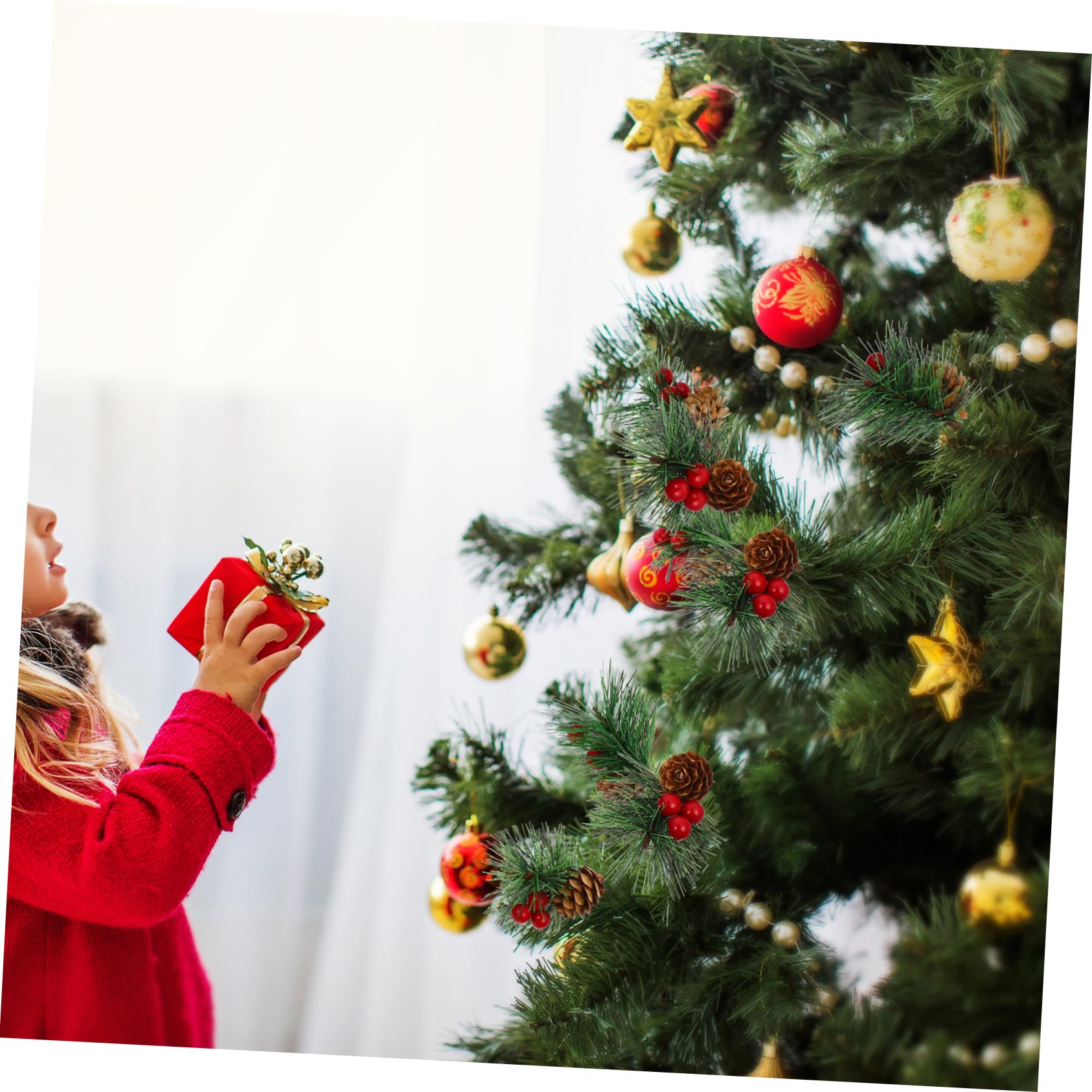 Ciieeo 30 Piezas Piñas navideñas para Cortar ramitas Plantas Artificiales decoración de Rama de Cono de Pino Ramas de Cono de Pino Ramos de Bayas simulados Ramo de Bayas PVC