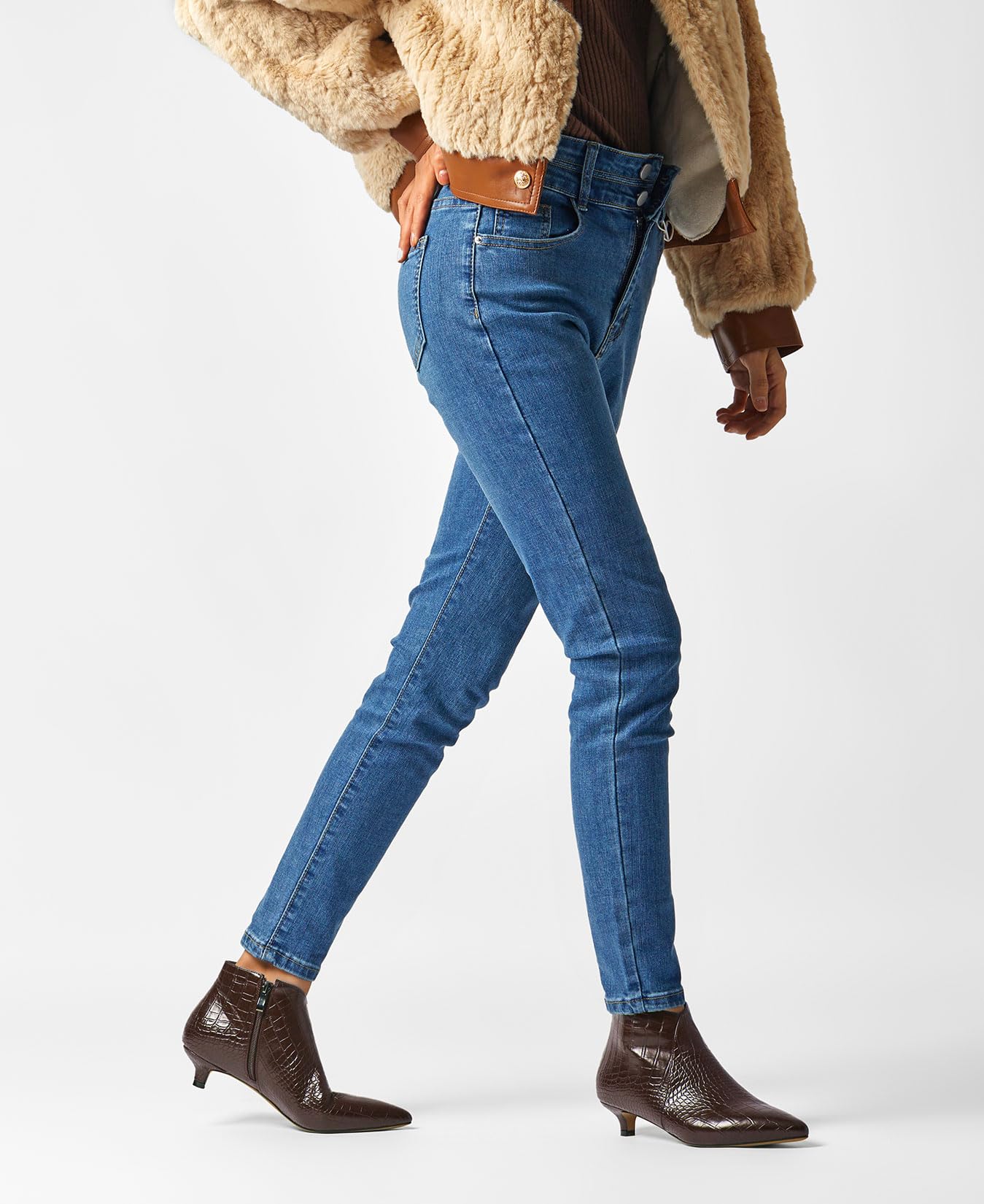 Aachcol Botines cortos de tacón bajo con puntera puntiaguda para mujer, con cremallera, vestido de oficina, básico, clásico, tacones de 1.4 pulgadas