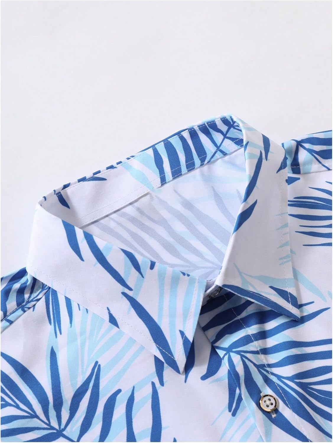 WDIRARA Men's Hawaiian Matching Set Summer Beach 2 Piece Outfits Tropical print Shirts and Shorts - Image 4