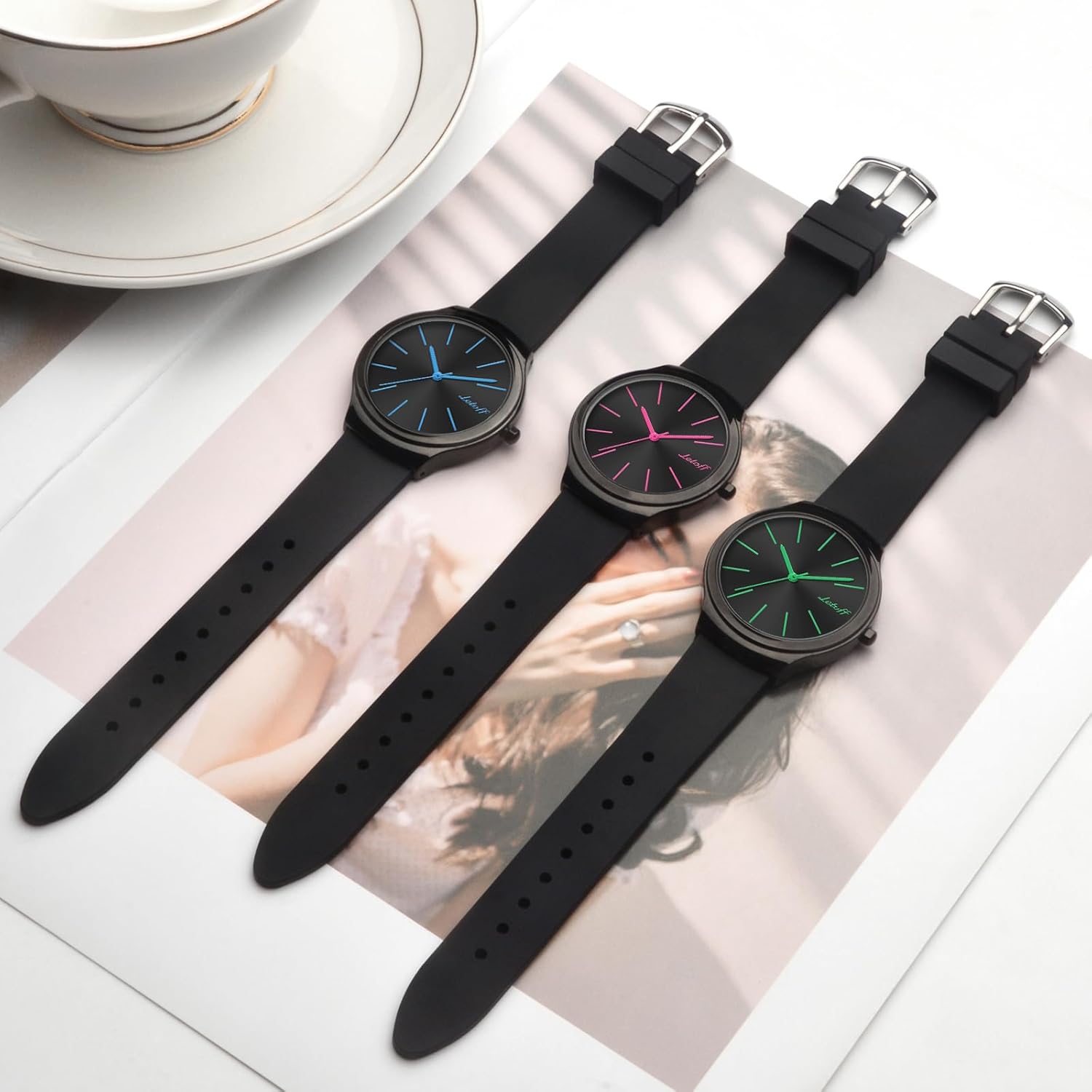Letoff Unisex Modern Analog Metal Watch Big Face Easy to Read Silicone Band Water Resistant 100ft