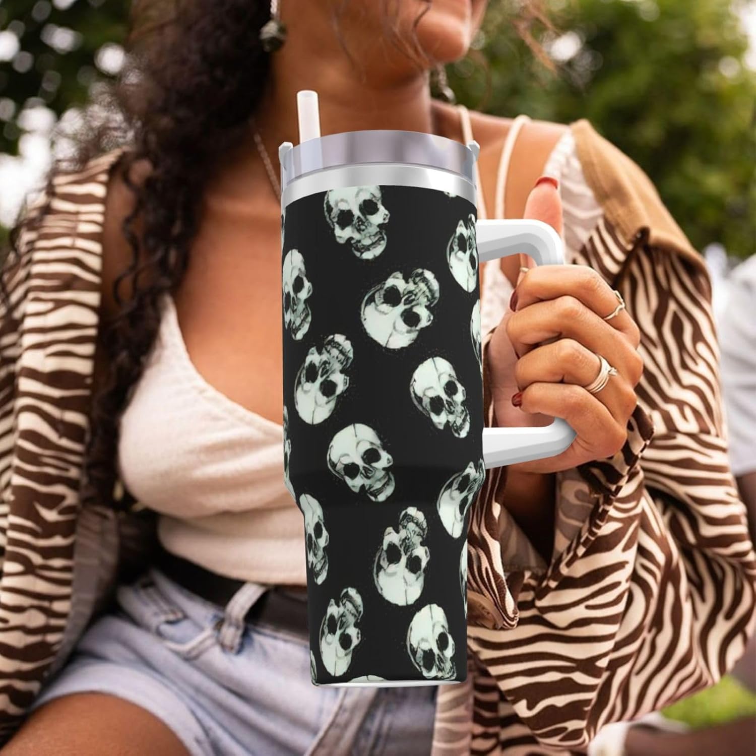 40 OZ black skull Print Ice Bully Cup with Handle Straw Lid Straw,Stainless Steel Tumbler Coffee Cup