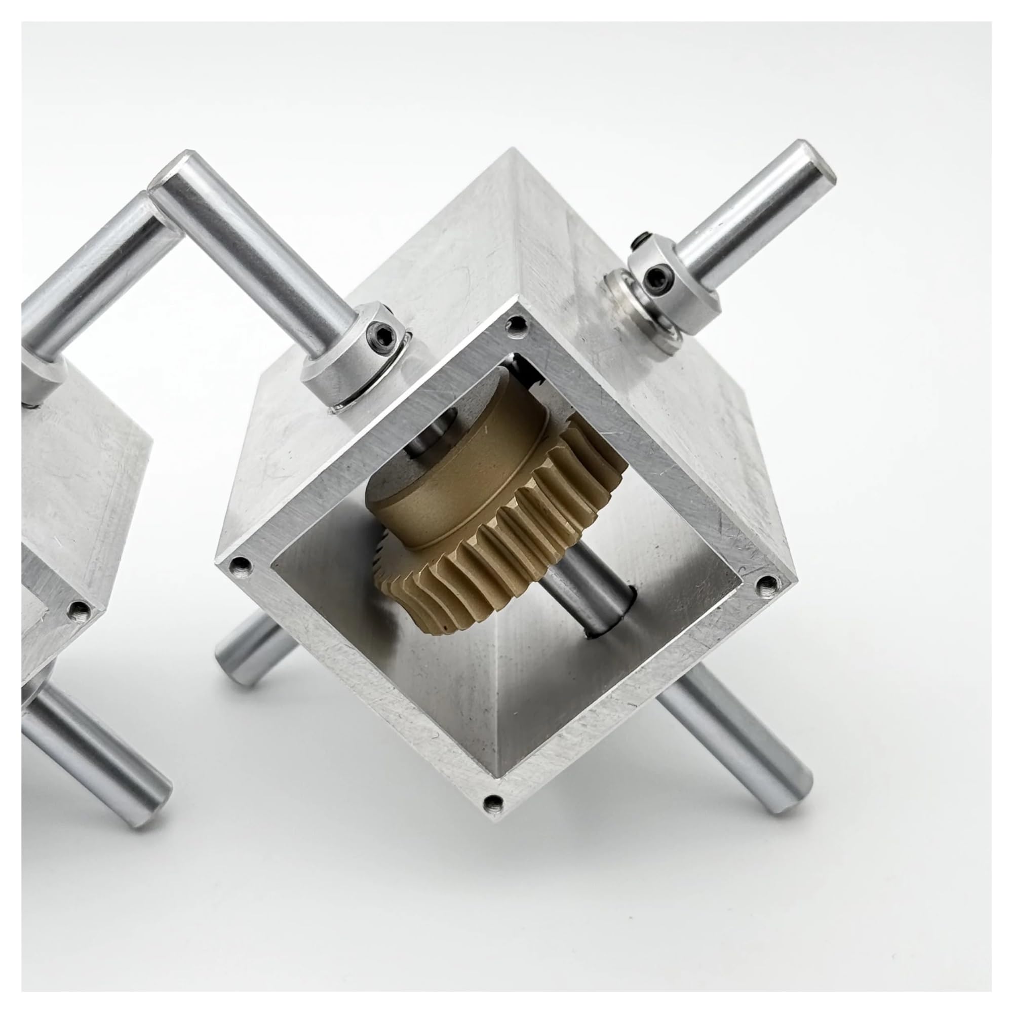 Caja de cambios de transmisión de 8 mm 1:1/15/20/25/30/35 Reductor de engranaje helicoidal de microturbina eléctrica manual Equipo de automatización de elevación de tornillo Para aplicaciones mecánica