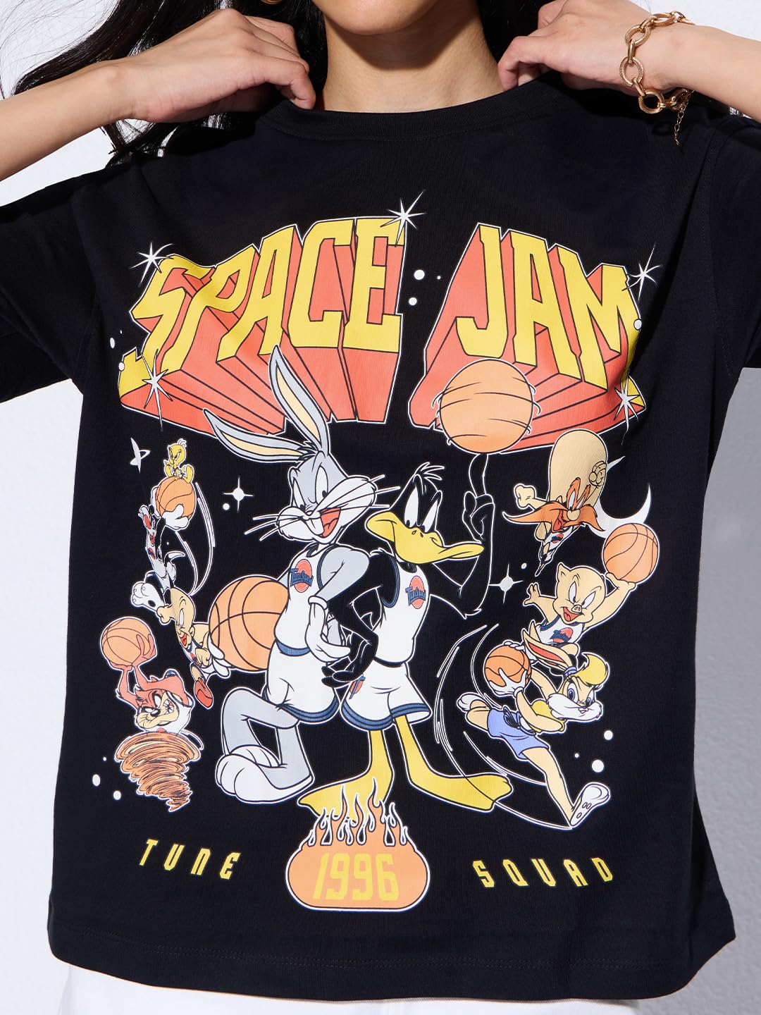 The Souled Store Looney Tunes: Space Jam T-shirt oversize da donna e ragazza a maniche corte girocollo in cotone stampato con grafica nera traspirante leggera streetwear