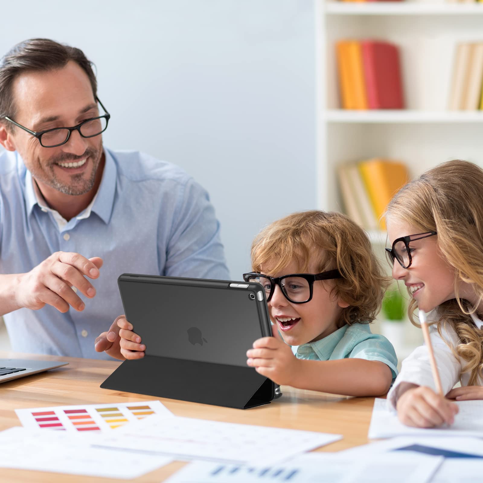 Procase Cover per iPad 9 2021/8 2020/7 2019/iPad 10.2” Custodia[A2602 A2603 A2604 A2605 A2270 A2428 A2429 A2430 A2197 A2198 A2200], Smart Cover Sottile Leggero Traslucida Smerigliata -Nero Scuro