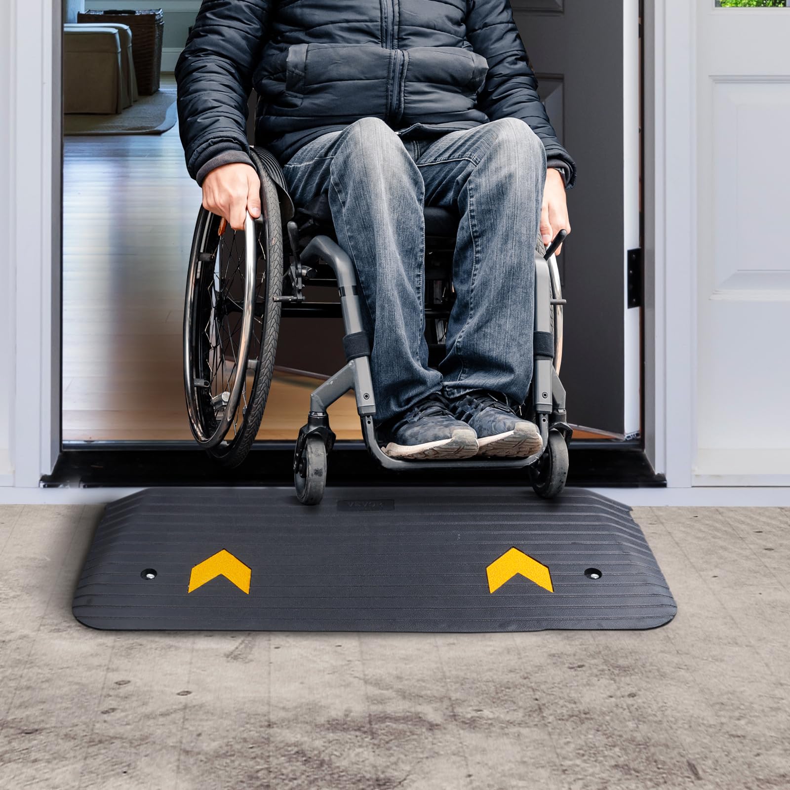 VEVOR Rampe de Seuil Hauteur 3,8 cm Rampe Trottoir en Caoutchouc avec 1 Canal Capacité Charge 15 tonnes Surface Texturée Antidérapante pour Fauteuil Roulant Voitures Scooters Quai Garage 110x32x3,8 cm