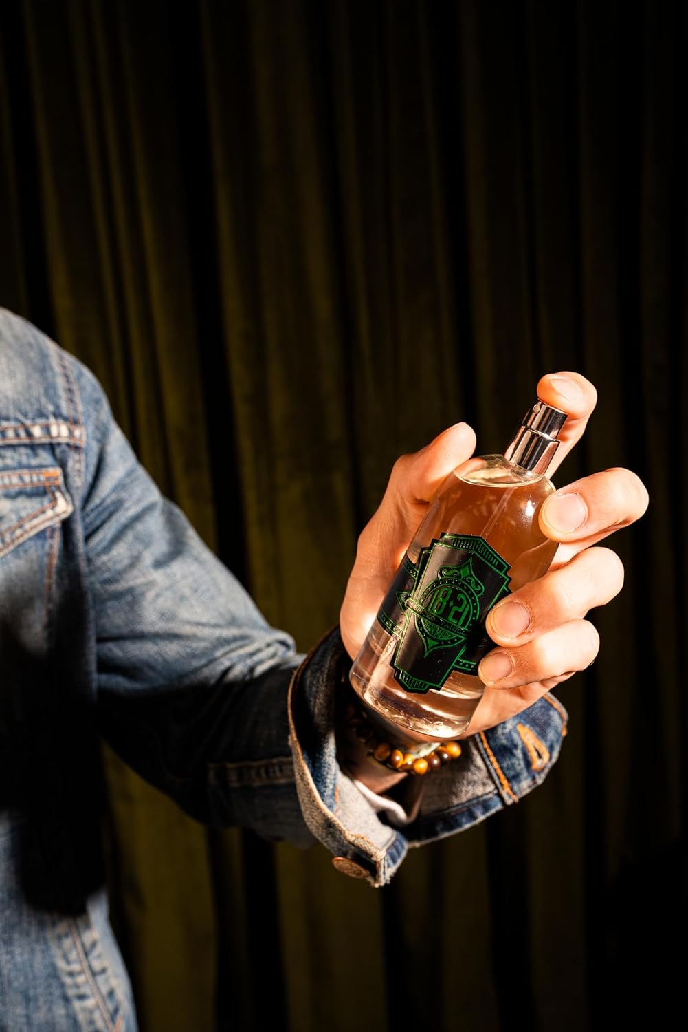 18.21 Man Made Men’s Cologne, 3.4 fl. oz - Long-Lasting Eau de Parfum for Men; Bold Scent with Rich Undertones and Masculine Aromatics in Sweet Tobacco, Spiced Vanilla, Noble Oud & Absolute Mahogany - Image 4