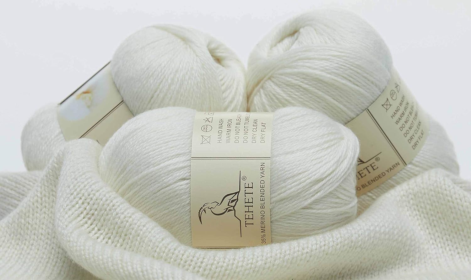 TEHETE Merino Wool Yarn for Knitting and Crochet Yarn 3ply 50g × 3 Balls Soft and Warm - White - Image 4
