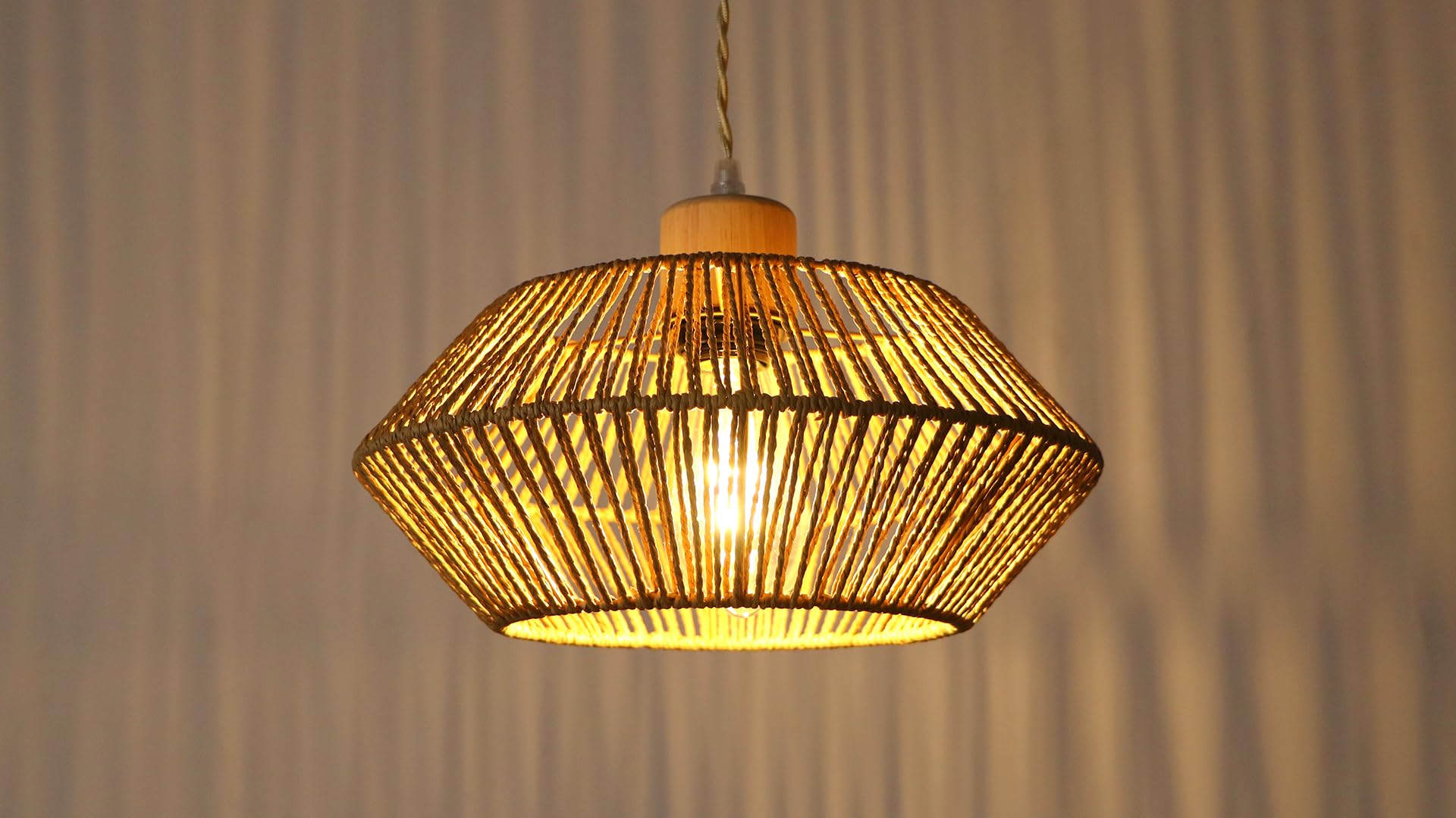 LynPon Boho Pendelleuchte Rattan Korbgeflecht Hängeleuchte Kronleuchter Deckenleuchte Wohnzimmer Schlafzimmer Esszimmer Flur Treppe Küchen Mit Lampenschirm, Ohne E27 Glühbirne