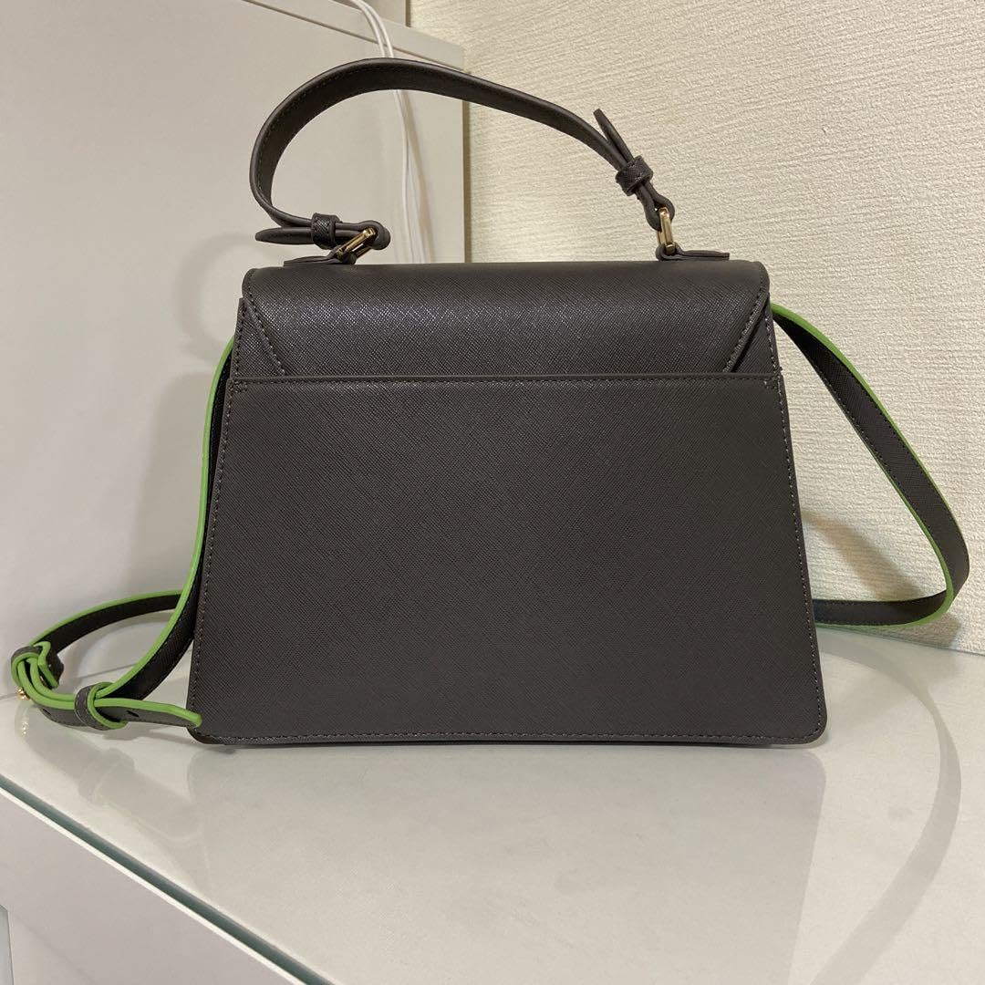 Amazon.co.jp: ツイステ ディアソムニア寮 エンブレムバッグ