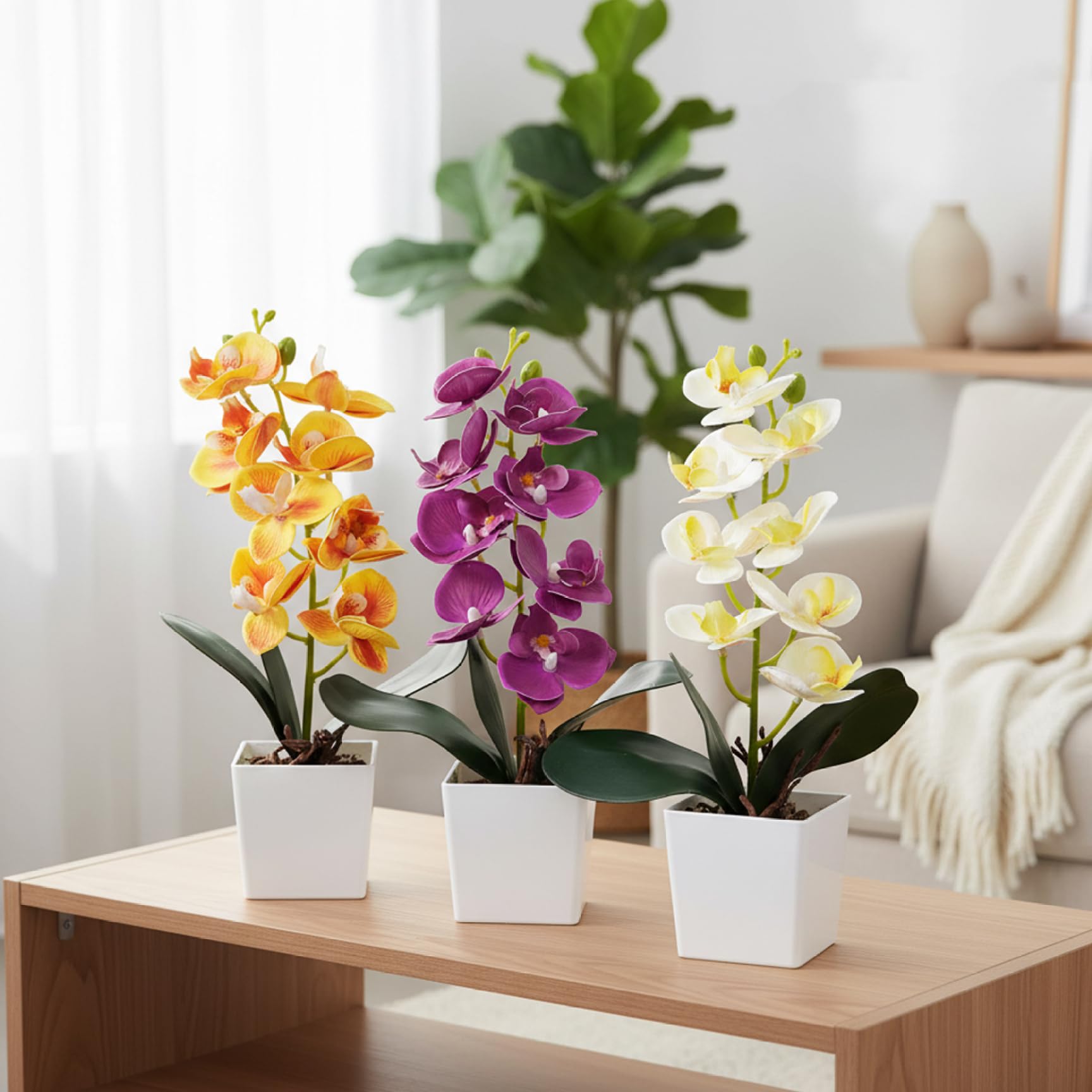 Confezione da 3 Orchidee Artificiali in Vaso di Ceramica, pianta di Orchidea Finta con 8 steli, Fiori di Seta realistici per Decorazioni di casa e Ufficio, Viola, Bianco e Arancione.