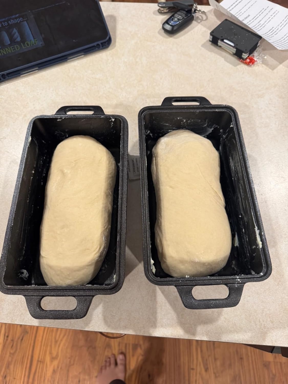 Voulosimi 2-In-1 Cast Iron Oven Pan - 9"x5" Durable Loaf Pans Rectangular Baking Pan set for home baking, 2 Piece Set -1.8 QT×2 Pcs (Silicone mats, Bread Pan 3 Set)