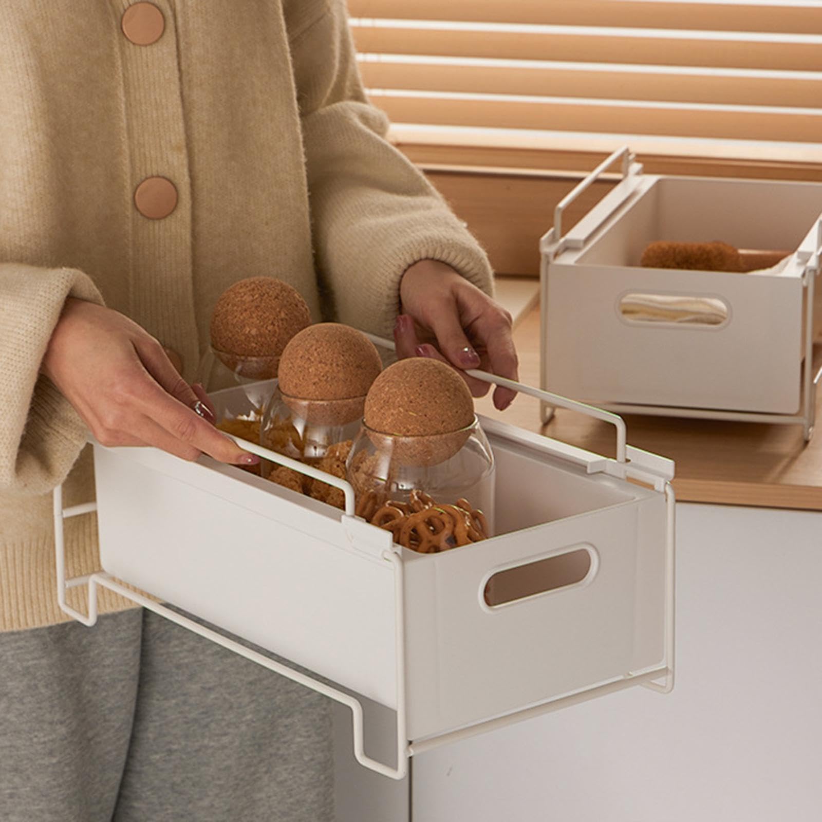 Organizer estraibile impilabile per tenere,Bianco,35x20x16cm | lavanderia. L'organizer sottolavello è realizzato in HIPS per l'organizzazione del piano di lavoro sottolavello.