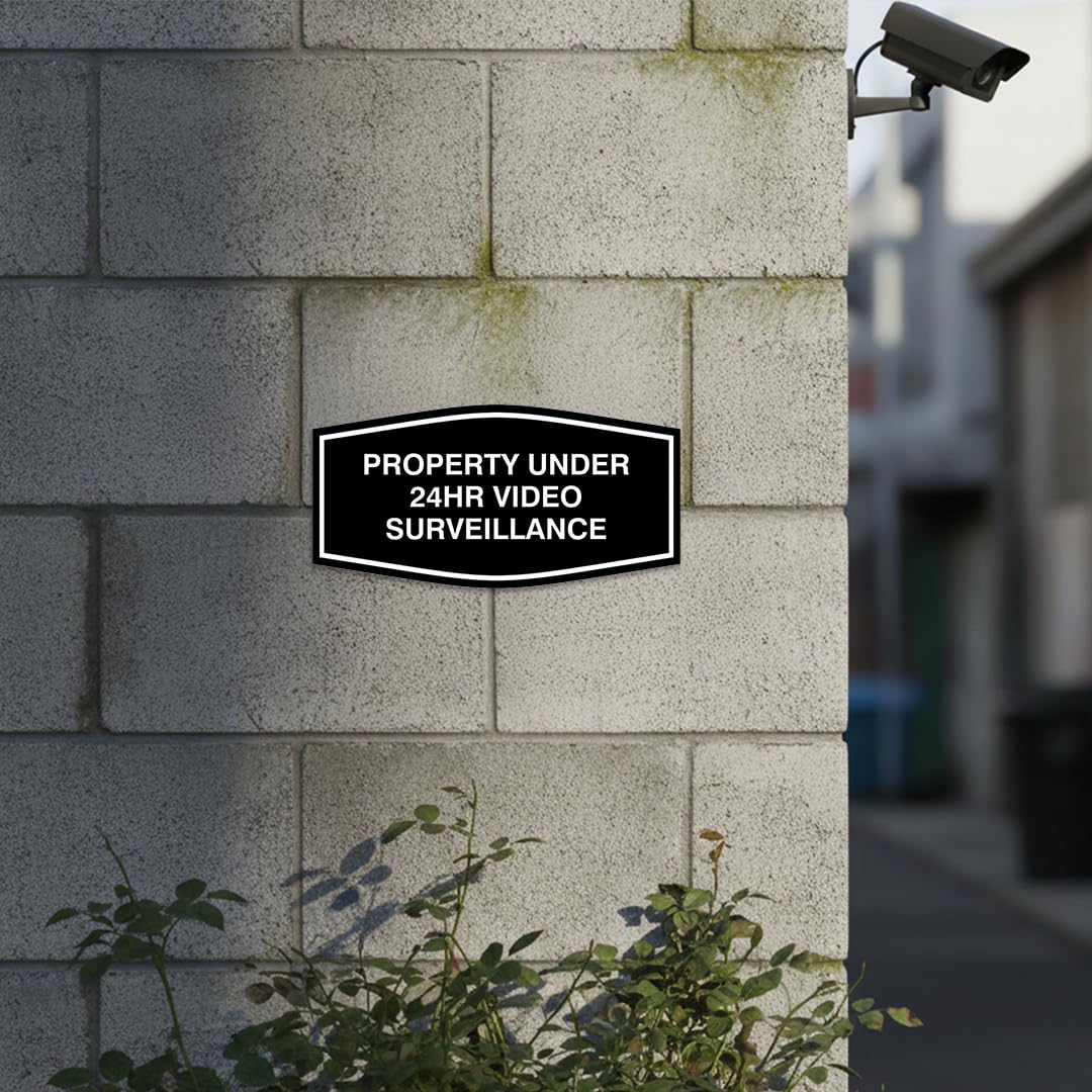 All Quality Fancy Property - Señal de videovigilancia bajo 24 horas | Señal de seguridad de propiedad con fácil instalación | Monitoreo de seguridad 24/7 (negro/dorado) - Paquete grande de 1 unidad