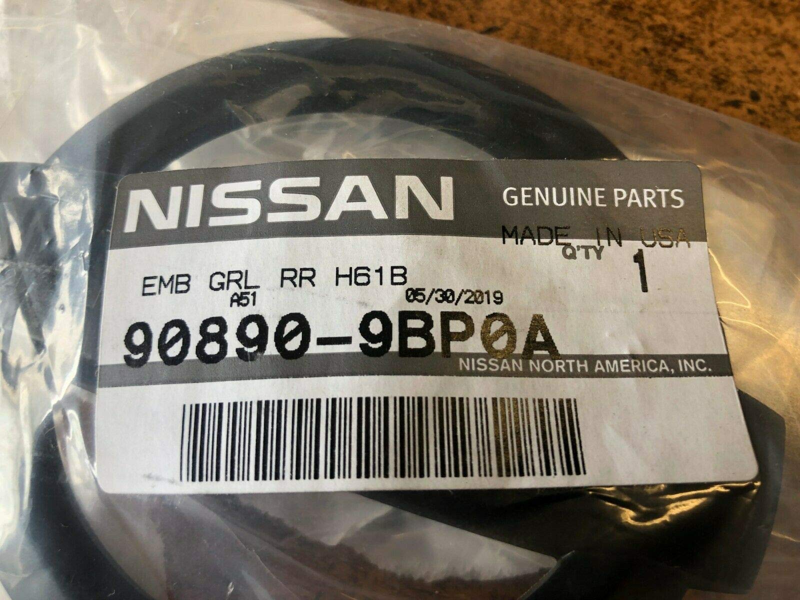 NEW OEM 2013-2019 NISSAN FRONTIER MIDNIGHT EDITION REAR HATCHGATE EMBLEM product thumbnail 4