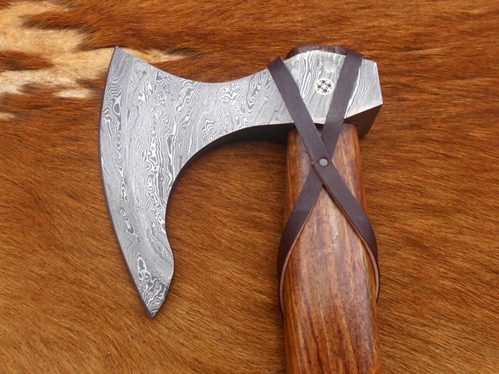 Hache Tomahawk en acier fait à la main, damas avec hachette en acier en