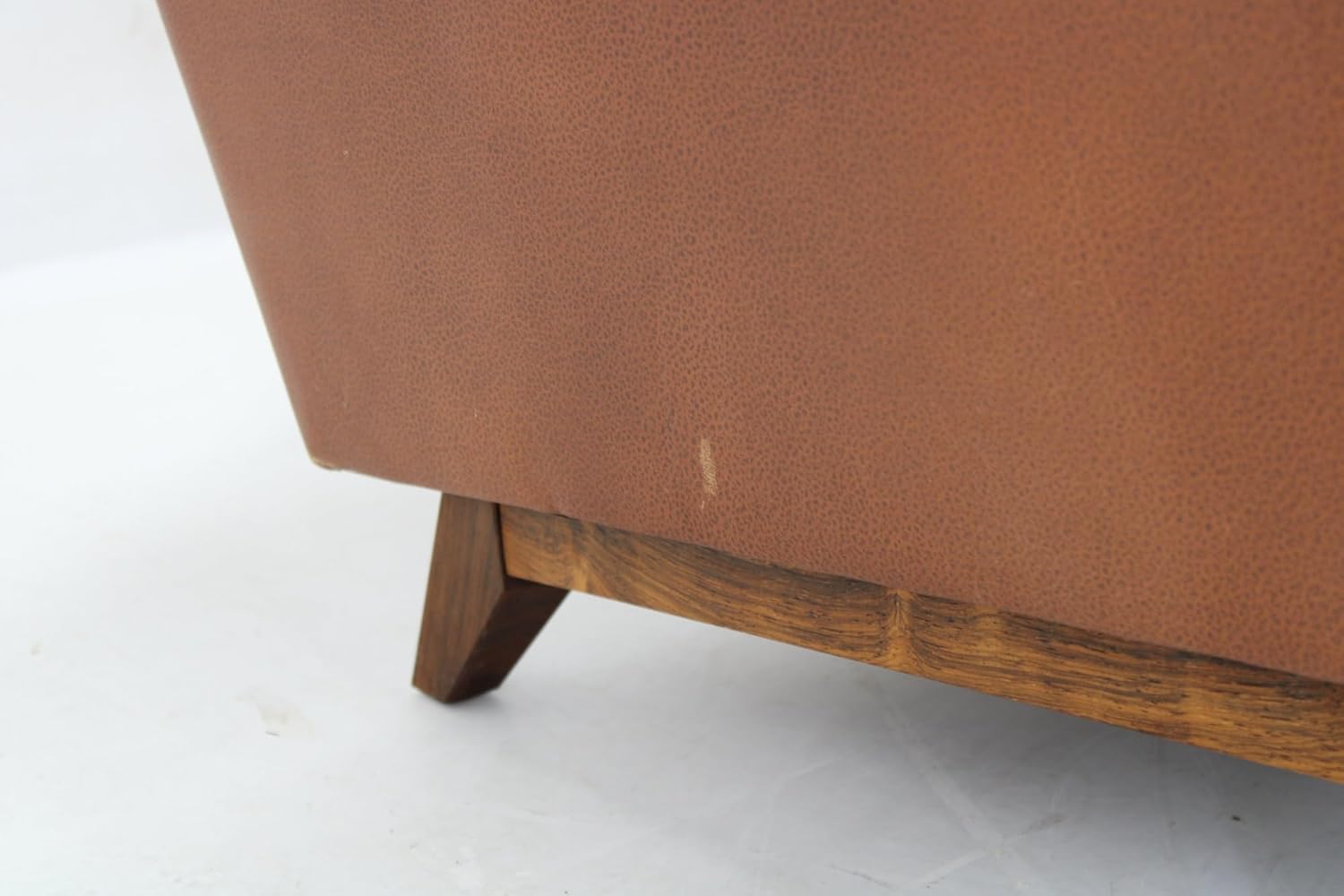 Retro Style Brown Leather Sofa, Three-Seater Leather Sofa for The Interior Living Room, Entertaining Guests