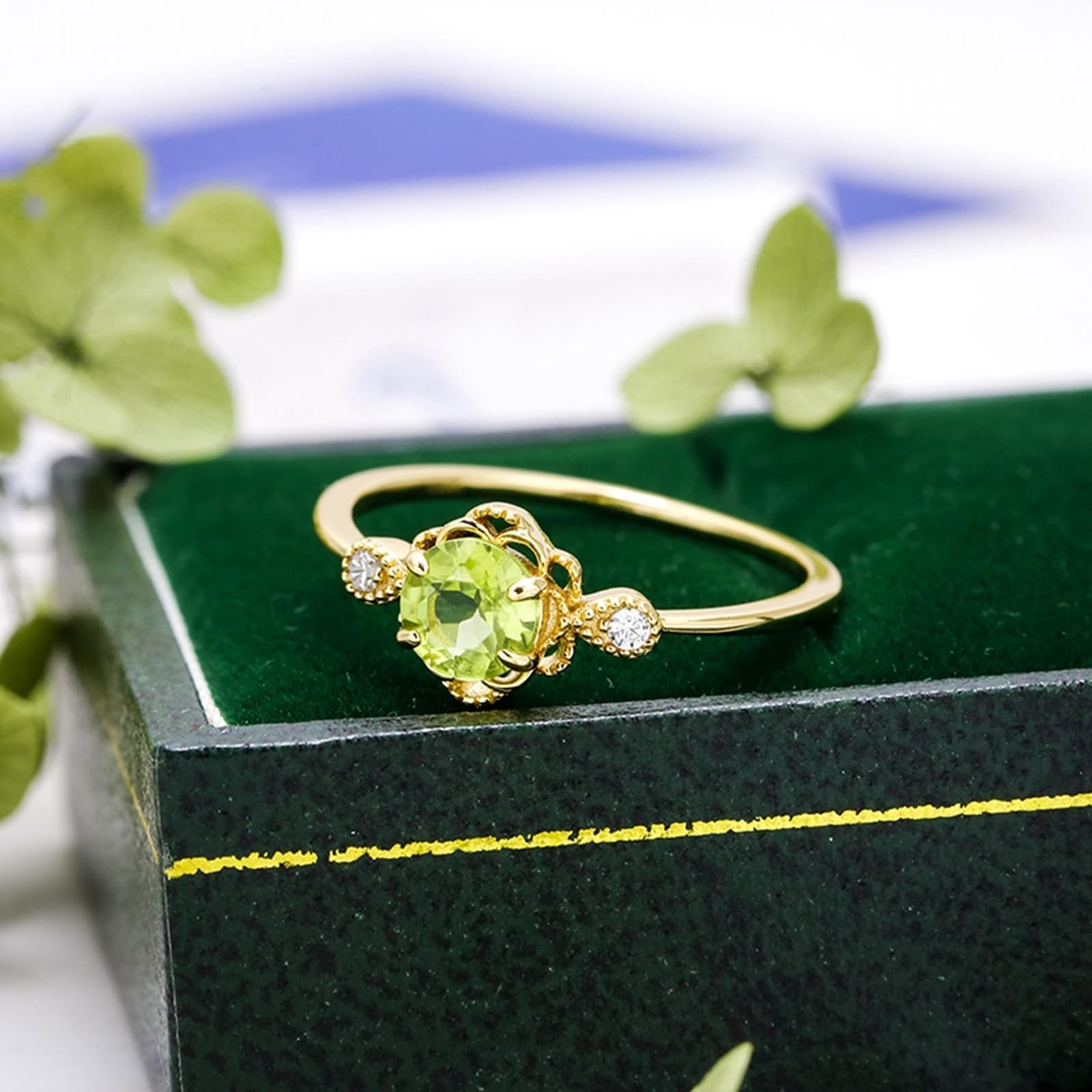 Par de anillos de oro de 9 K/14 K/18 K con peridoto, forma de flores huecas
