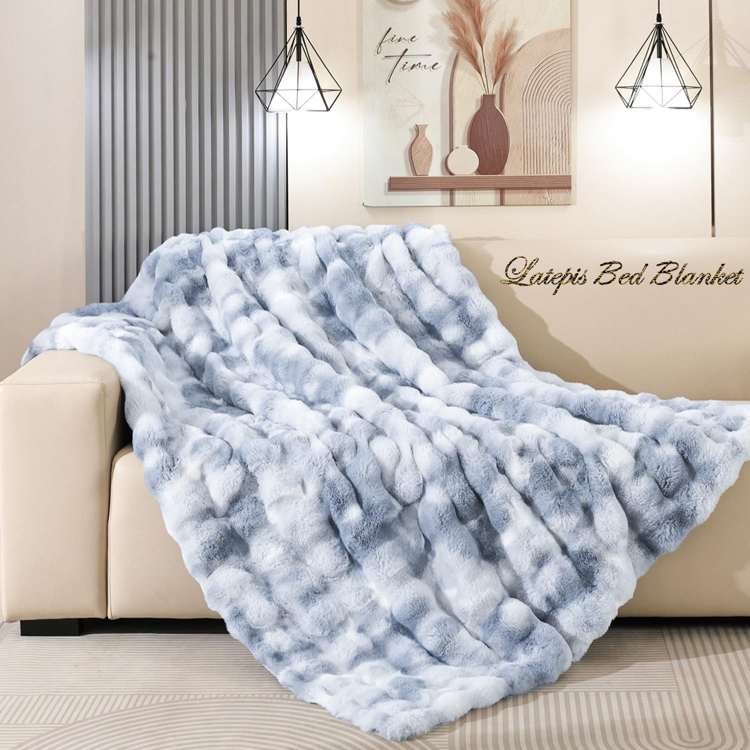 Latepis Cuddly Blanket, Fluffy Fur Blanket, Faux Fur Sofa Blanket, 130 x 150 cm, Blue, Cuddly Bubble Blanket, Thick Cuddly Blanket, Plush Blanket, Warm Winter Blanket, Bed, Bedroom, Sofa, Rabbit