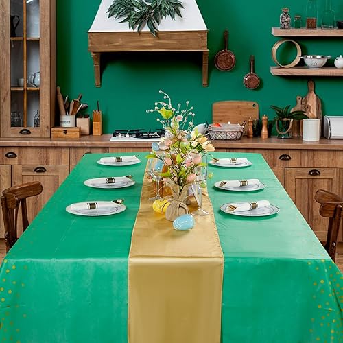 Vista 5 de WDF Paquete de 16 manteles rectangulares de plástico verde y dorado de 54 x 108 pulgadas, mantel rectangular con lunares dorados de 12 x 108 Verde