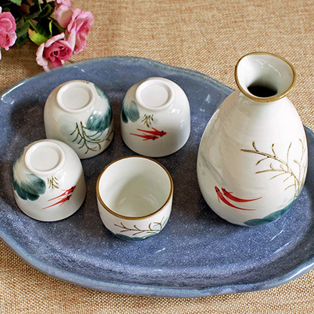 Juego de Sake japonés, Juego de 5 Piezas para Servir Sake Blanco, Pintura con Tinta de pez Dorado, para Sake frío/Tibio/Caliente/Shochu/té, Familiares y Amigos