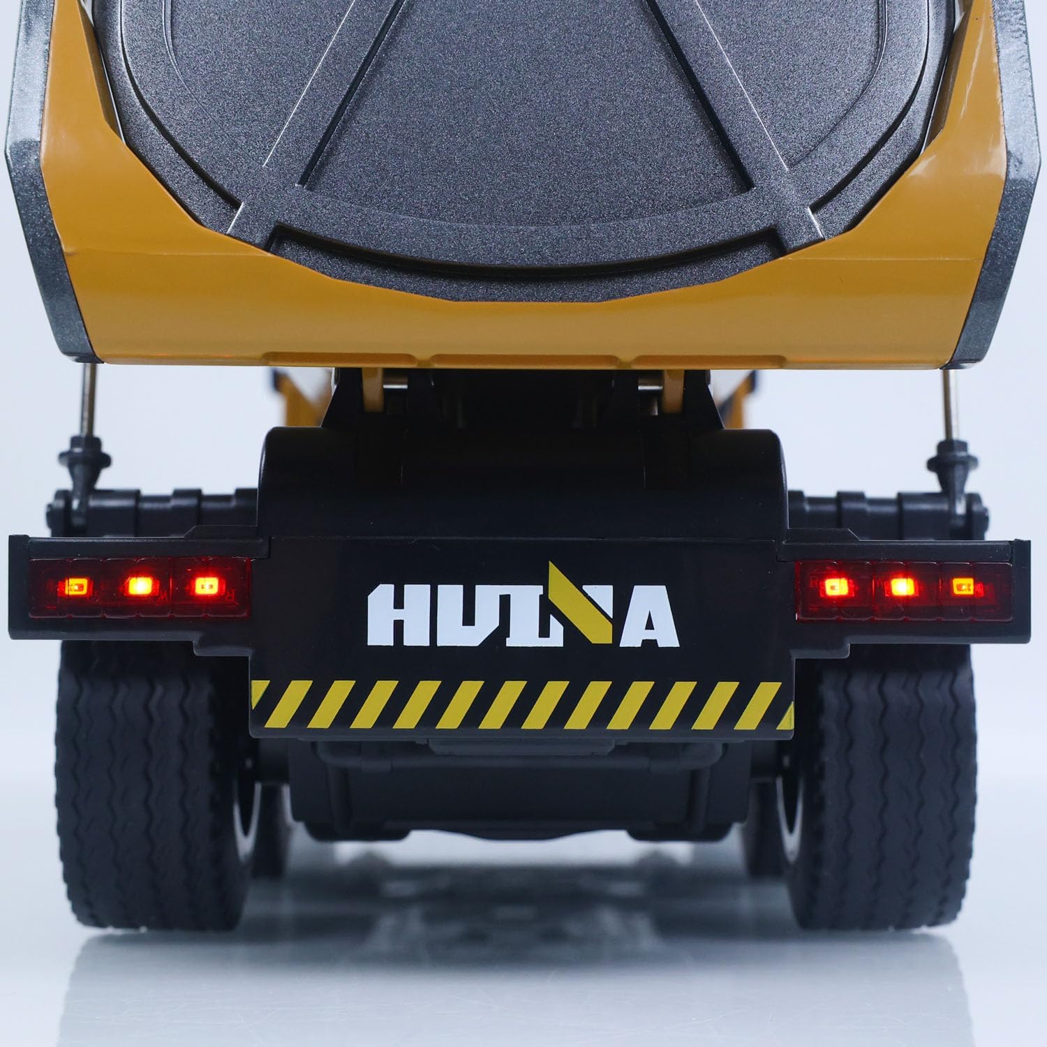 US in Stock, HUINA 1/14 Electric RC Dump Truck 573 Remote Control Tipper Model Vehicle Flowing Water Light Sound Effect 2.4G Radio Battery Hobby Garde Truck Model for Ages 14+