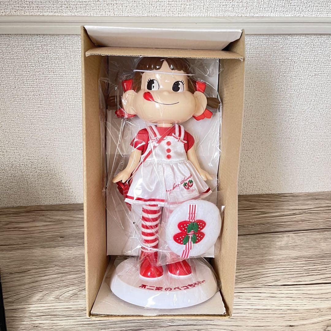 Amazon.co.jp: レア 卓上 ペコちゃん 苺フェアバージョン 第1弾 不二家 