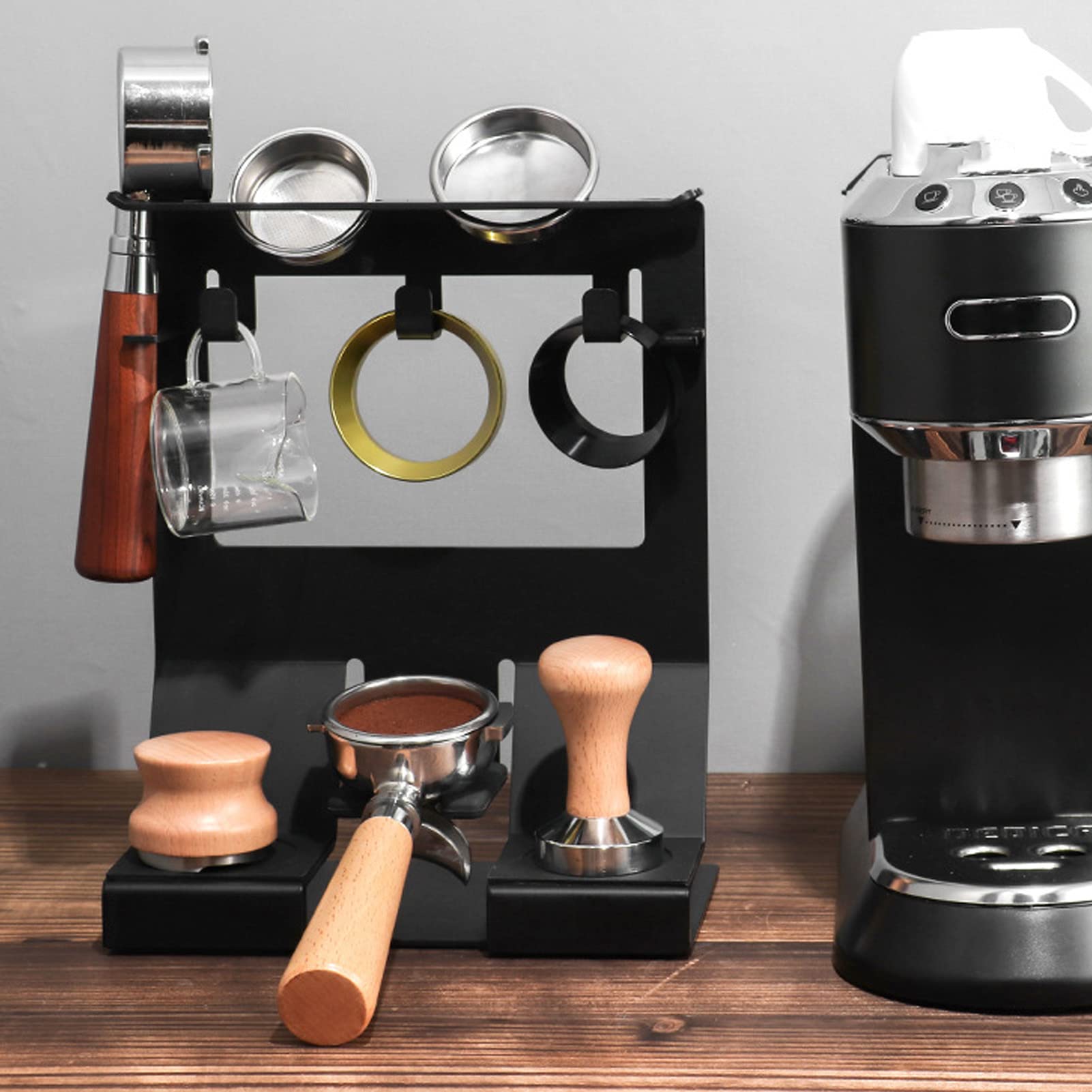 Tissting Support de Doseur de Café en Fer, 23x14.7x29.2cm Station de Bourrage de Café avec Poignée de 58 mm，Comptoir Porte-filtre à Café Rangement Support pour Café à Domicile
