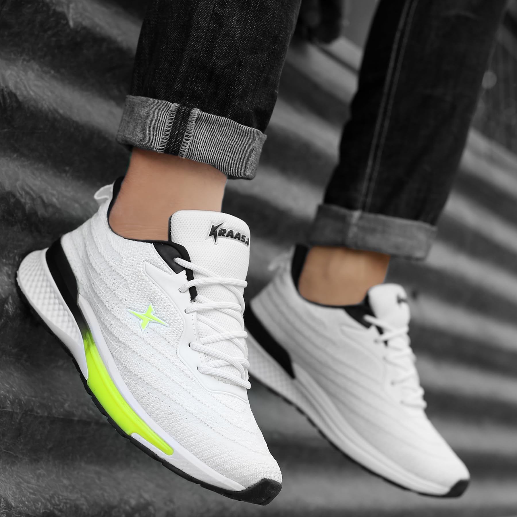 Kraasa Zapatillas de correr para hombre | Plantilla de EVA acolchada suave | Zapatos para caminar y gimnasio para hombre, White1, 10 UK