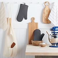 Vista 2 de KITCHENAID Juego de 2 guantes de horno de silicona suave acanalados, 7.5 x 13 pulgadas, gris carbón