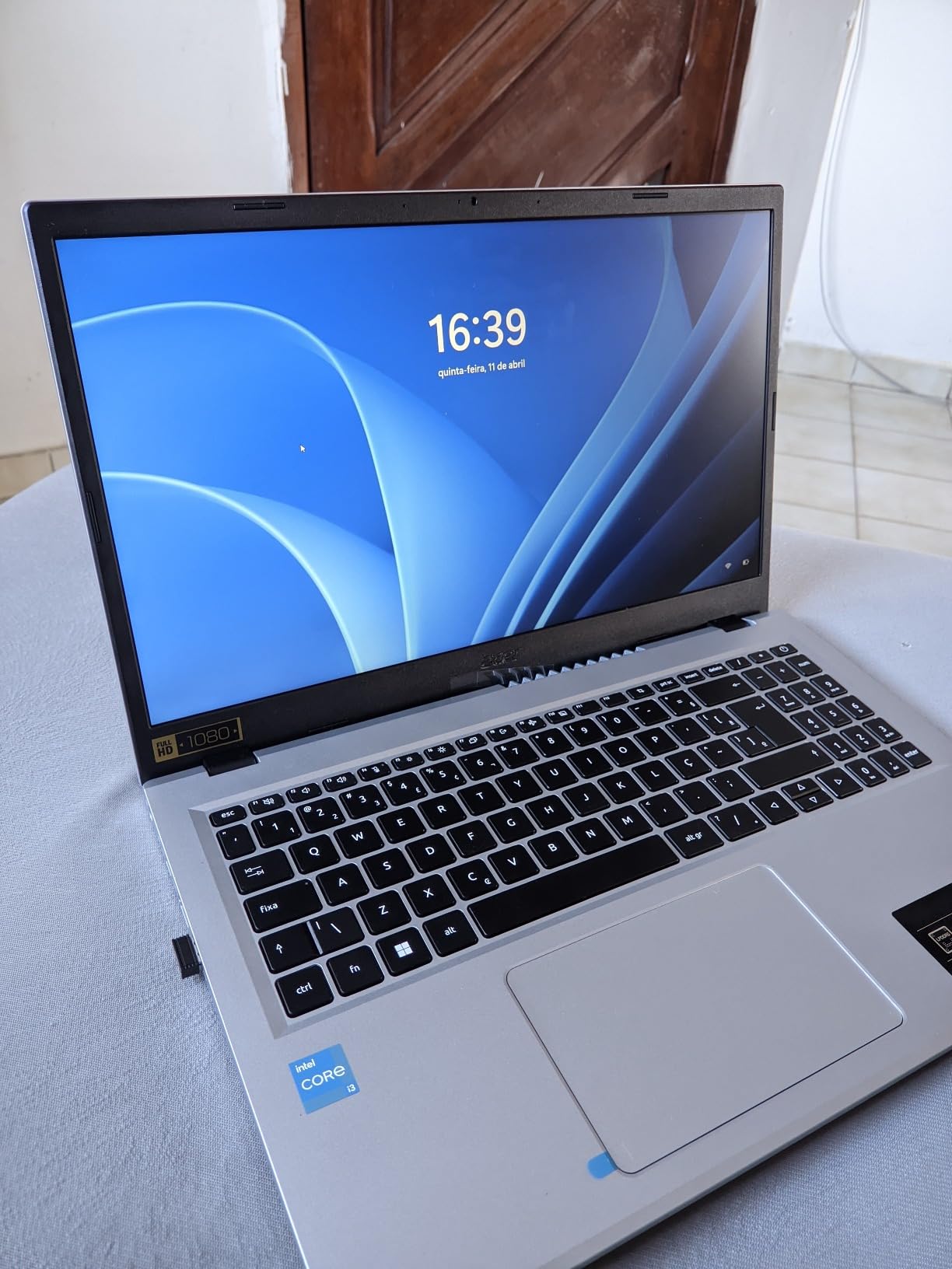 Notebook Acer aspire 3 A315-510P-35D2 Intel core I3 8GB RAM 512GB SSD (UHD) 15.6” LED FULL HD 60Hz Windows 11