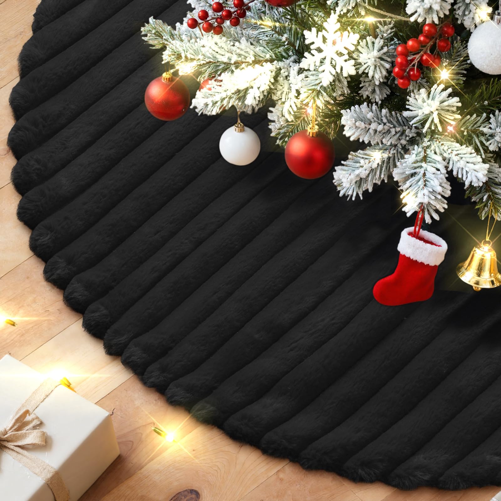 Lanpn Christmas Tree Skirt 90cm, Faux Fur Xmas Tree Skirt Plush Winter Christmas Tree Mat for Large Artificial Trees Winter Home Party Holiday Indoor Xmas Decorations (Black, 36 inch)