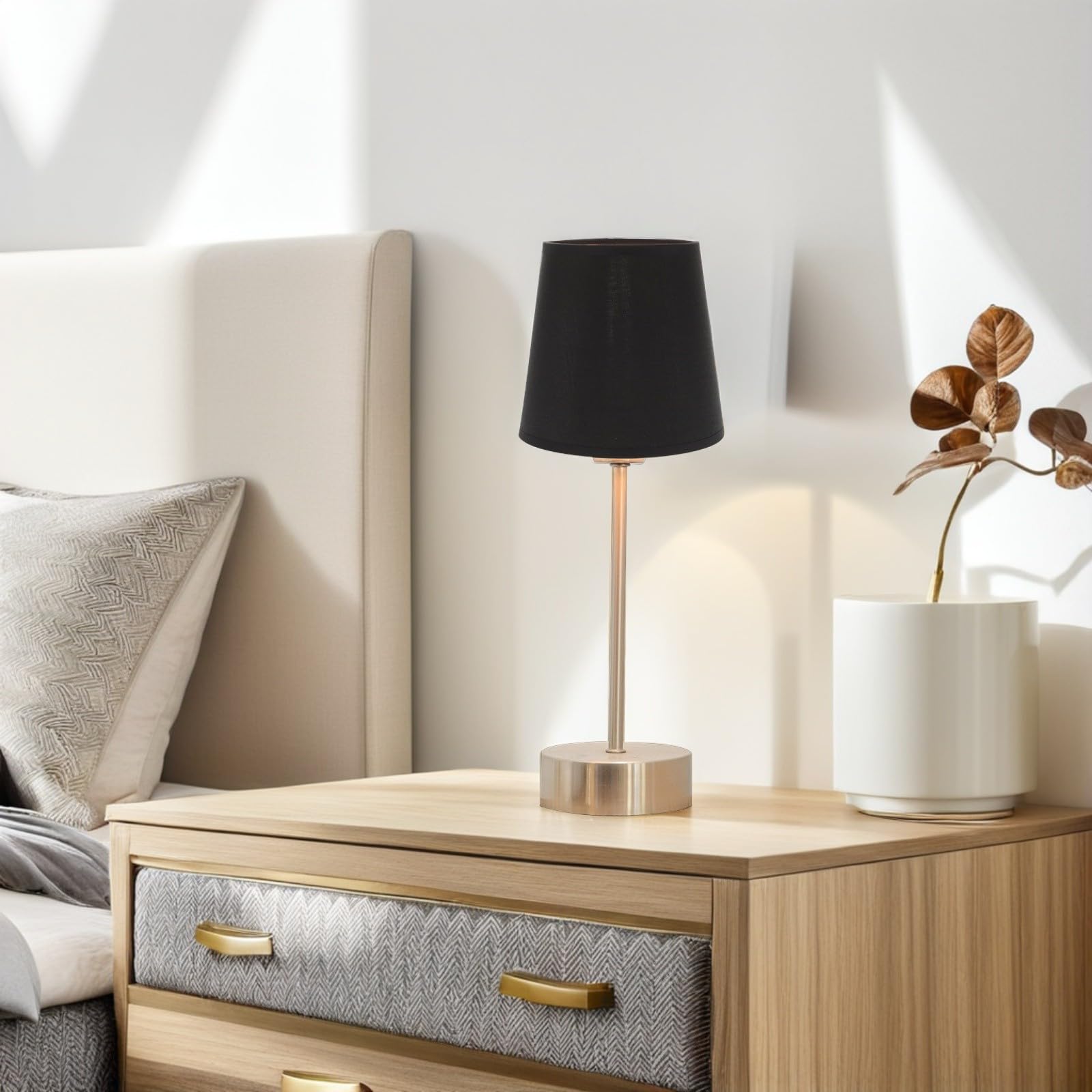 POPETPOP 6 Szt. Szt Czarne Metalowe Klosze Do Lamp z Złotym Wnętrzem Industrialne Osłony Biurkowe i Wiszące Minimalistyczne Dekoracje Do Salonu i Sypialni Łatwy Montaż