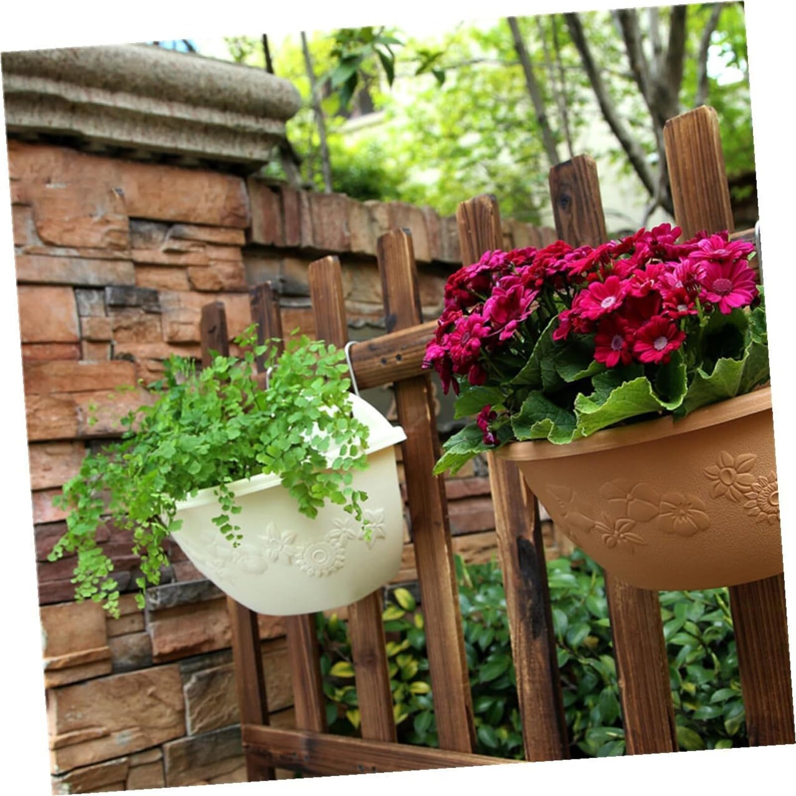 Vasi per piante da interno Vaso da fiori in plastica semicircolare beige piccolo appendere al muro for interni Decorazioni per veranda e spazi esterni