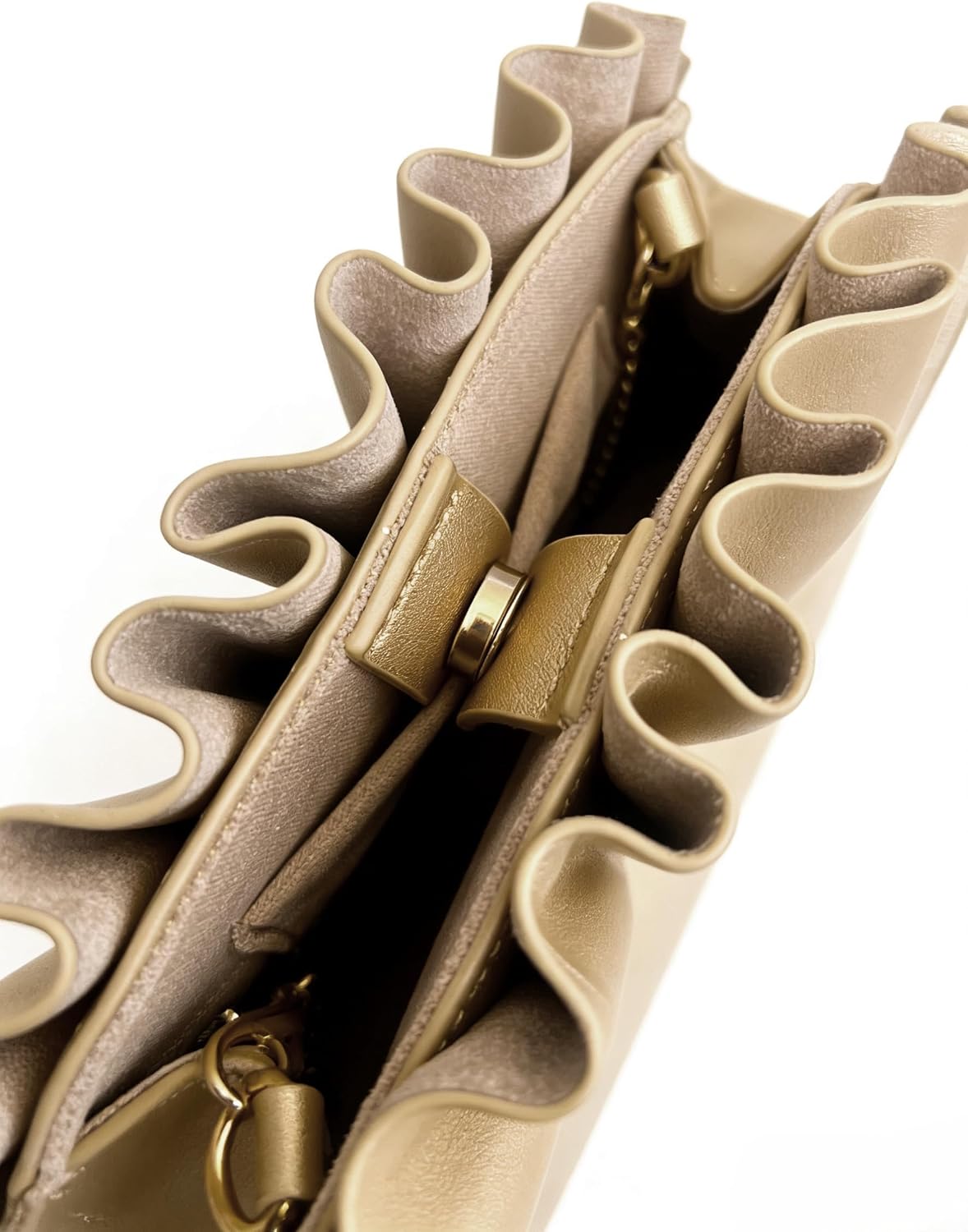 Elegant Pleated Clutch Purse, Gold Evening Bag with Chain Strap, Fan-Shaped Design, Special Occasion Handbag