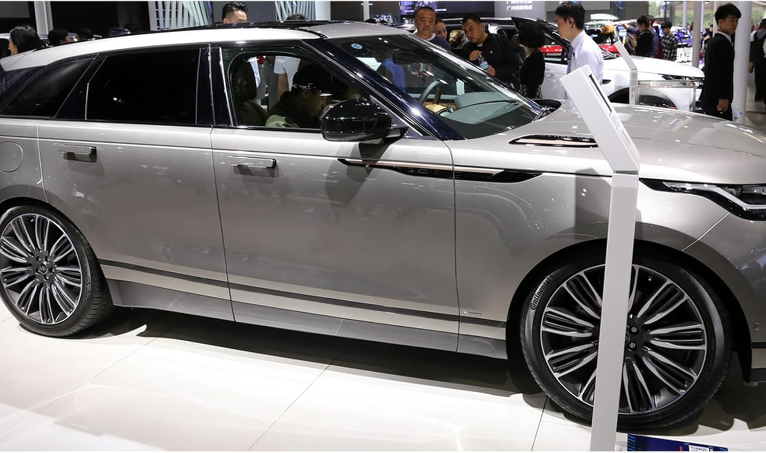 Front Side Air Hood Vent Trims Cover Fits for Range Rover Velar 2018 2019 2020 2021 2022 2023 2024 2025 (4PCS Golden Black)