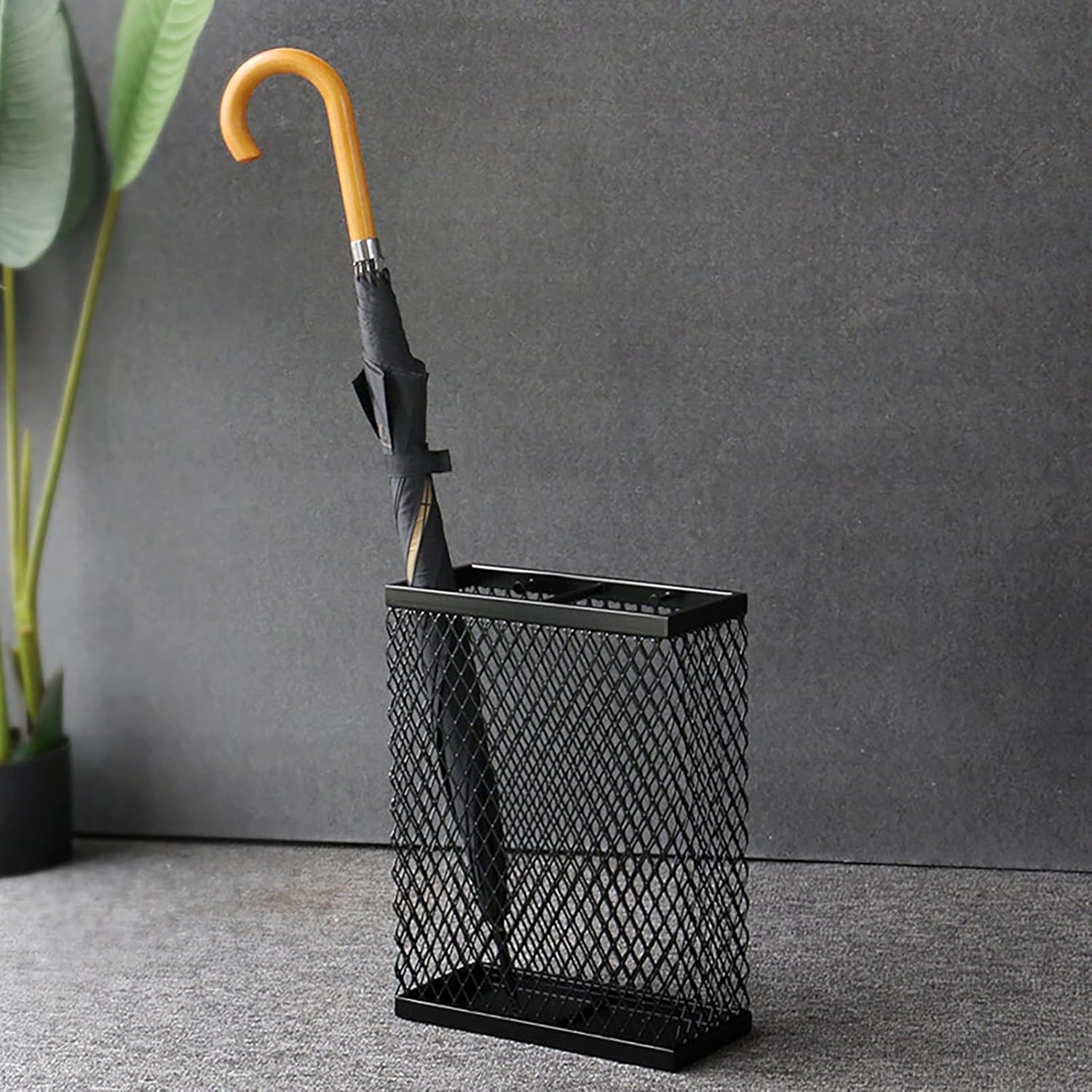 Rectangular Mesh Umbrella Holder Stand, Modern Freestanding Umbrella Racks with Drip Tray & 2 Hooks, Hallway Entrance Porch Patio Rustproof Umbrella Bucket