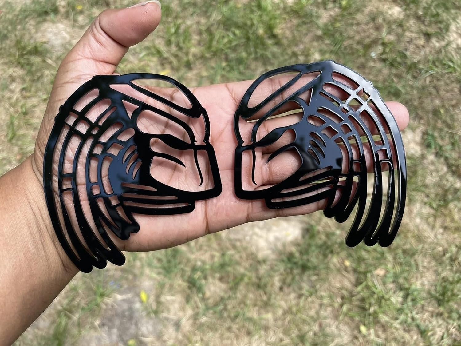 2Pcs Predator Emblems Car Badge, Custom 3D Exterior Automotive Accessories, Universal Fit for Car, Truck, SUV (Glossy Black)