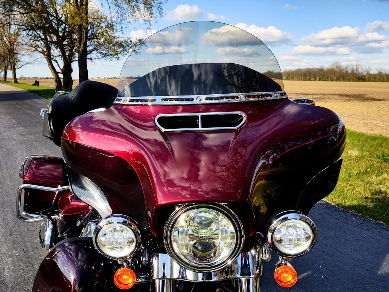 10" LIGHT TINT windshield compatible with Harley Davidson Street Glide/Electra Glide/Ultra Classic/Tri-Glide 1996-2013 models